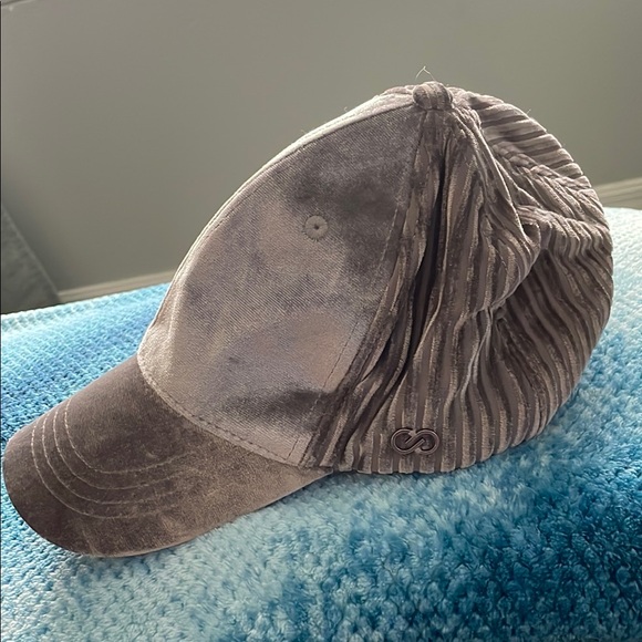 CALIA by Carrie Underwood Gray Velvet Baseball Cap - Picture 2 of 6